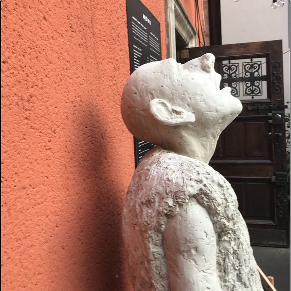 Meet your Posher, Erika - Picture 1 of 1